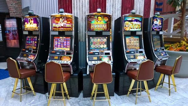 lokaltoto mobile app interface showing live casino tables and sportsbook menu